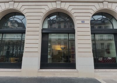 Extension de galerie d’exposition mobilier