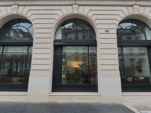 Extension de galerie d’exposition mobilier
